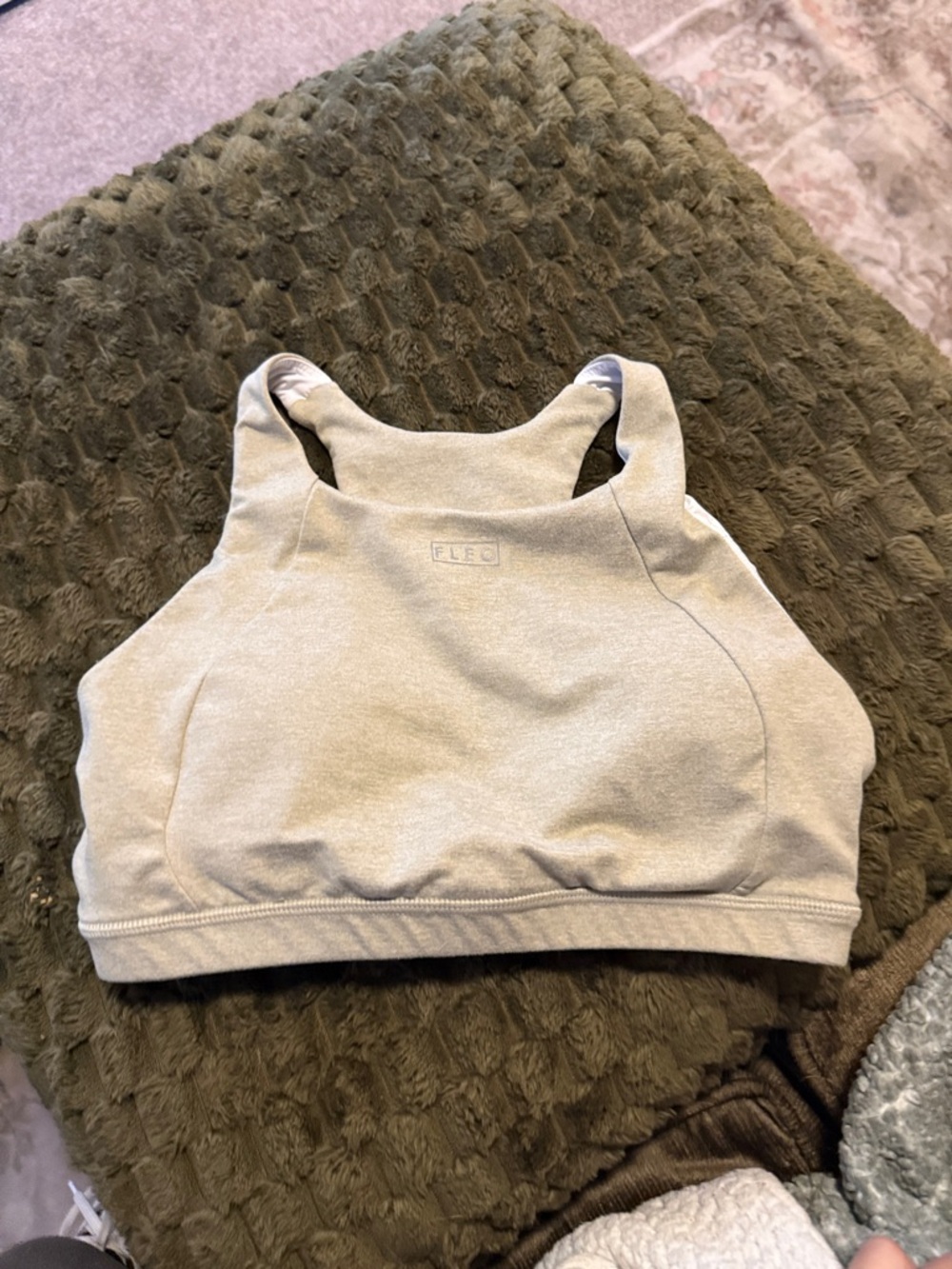 All-Day High Neck Sports Bra in Light gray greenish